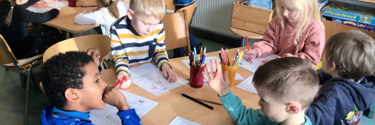 BibFit Kinder am Tisch